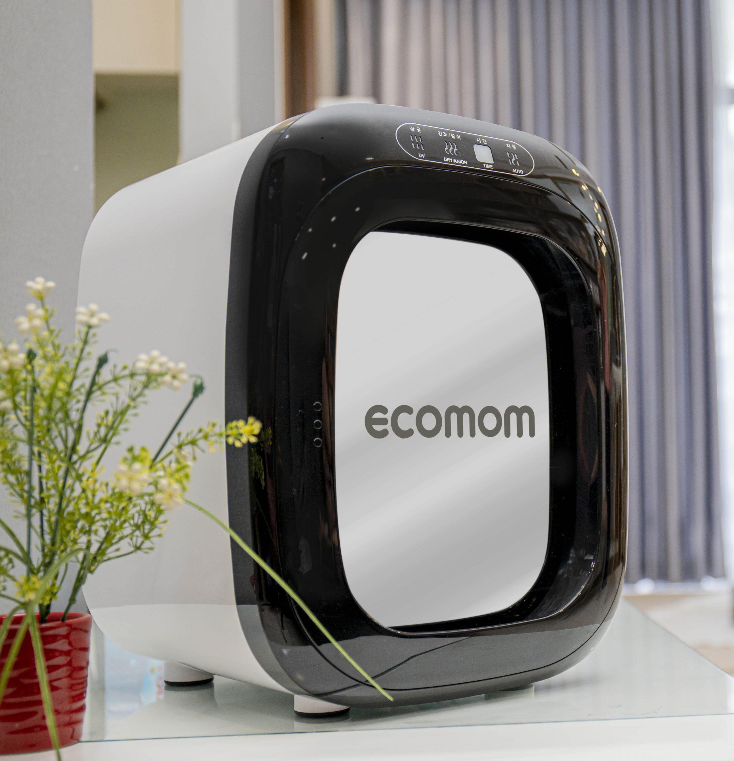 Máy tiệt trùng sấy khô khử mùi bằng tia UV Ecomom ECO-100 Pro